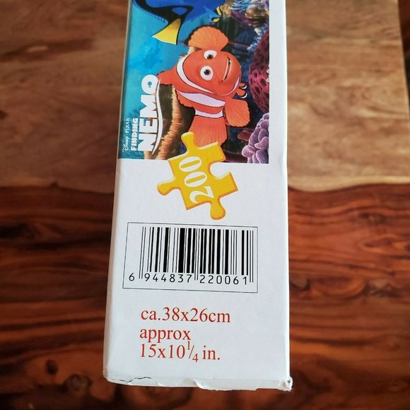 Disney Pixar "Finding Nemo" 200 Piece Jigsaw Puzzle # K22006 Complete - Picture 6 of 7